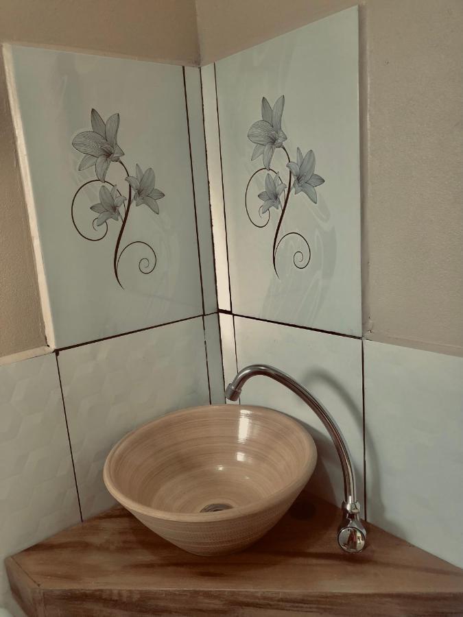 פוארטו איגואסו Hosteria Namaju מראה חיצוני תמונה